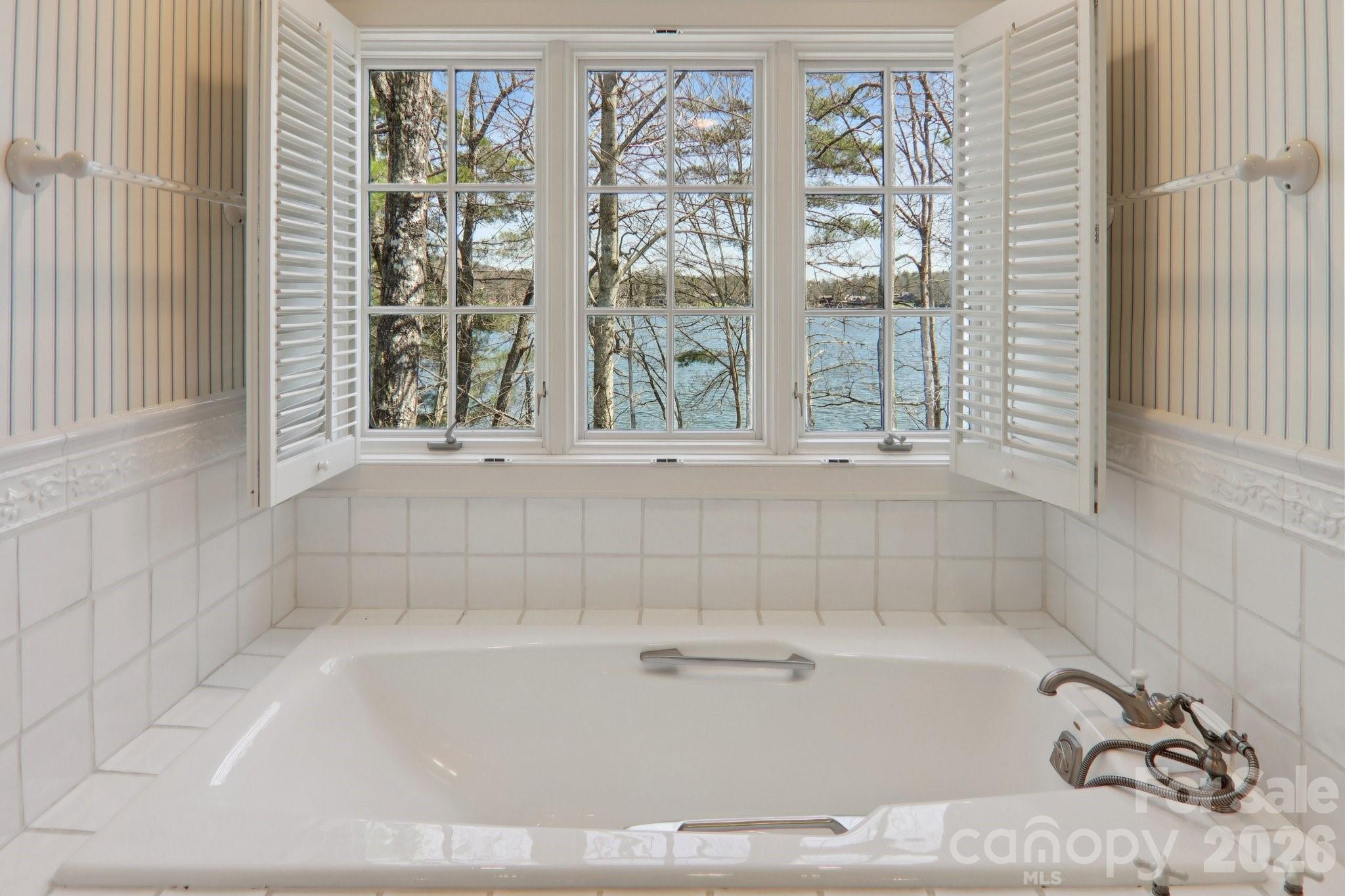 138 Indian Trace Lake Toxaway NC 28747