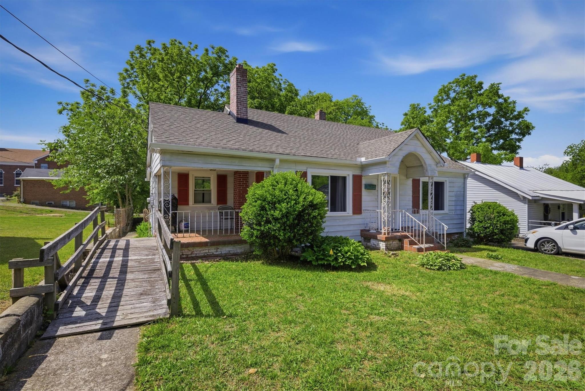 117 3rd Avenue SW Hickory NC 28602
