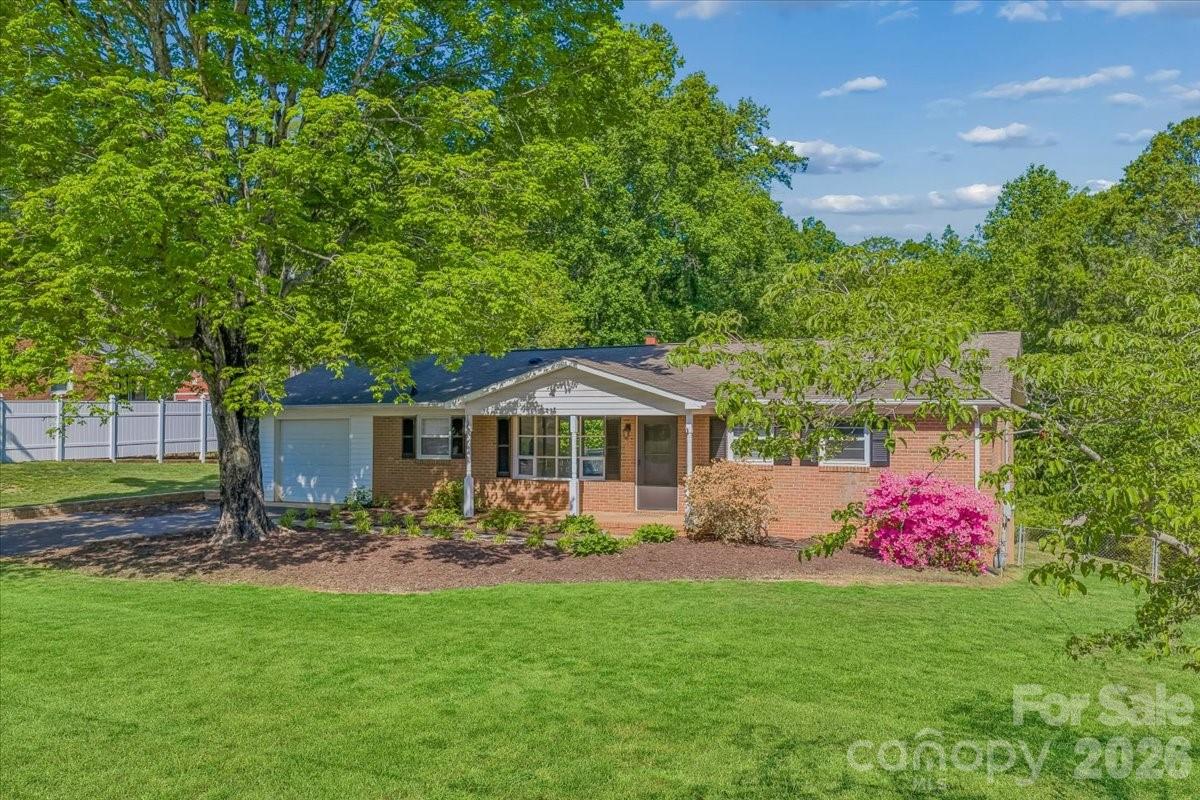 105 Vina Place Mount Holly NC 28120