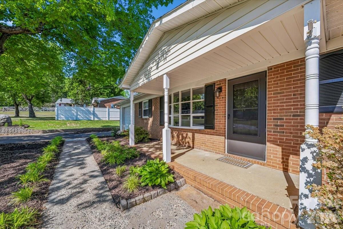 105 Vina Place Mount Holly NC 28120