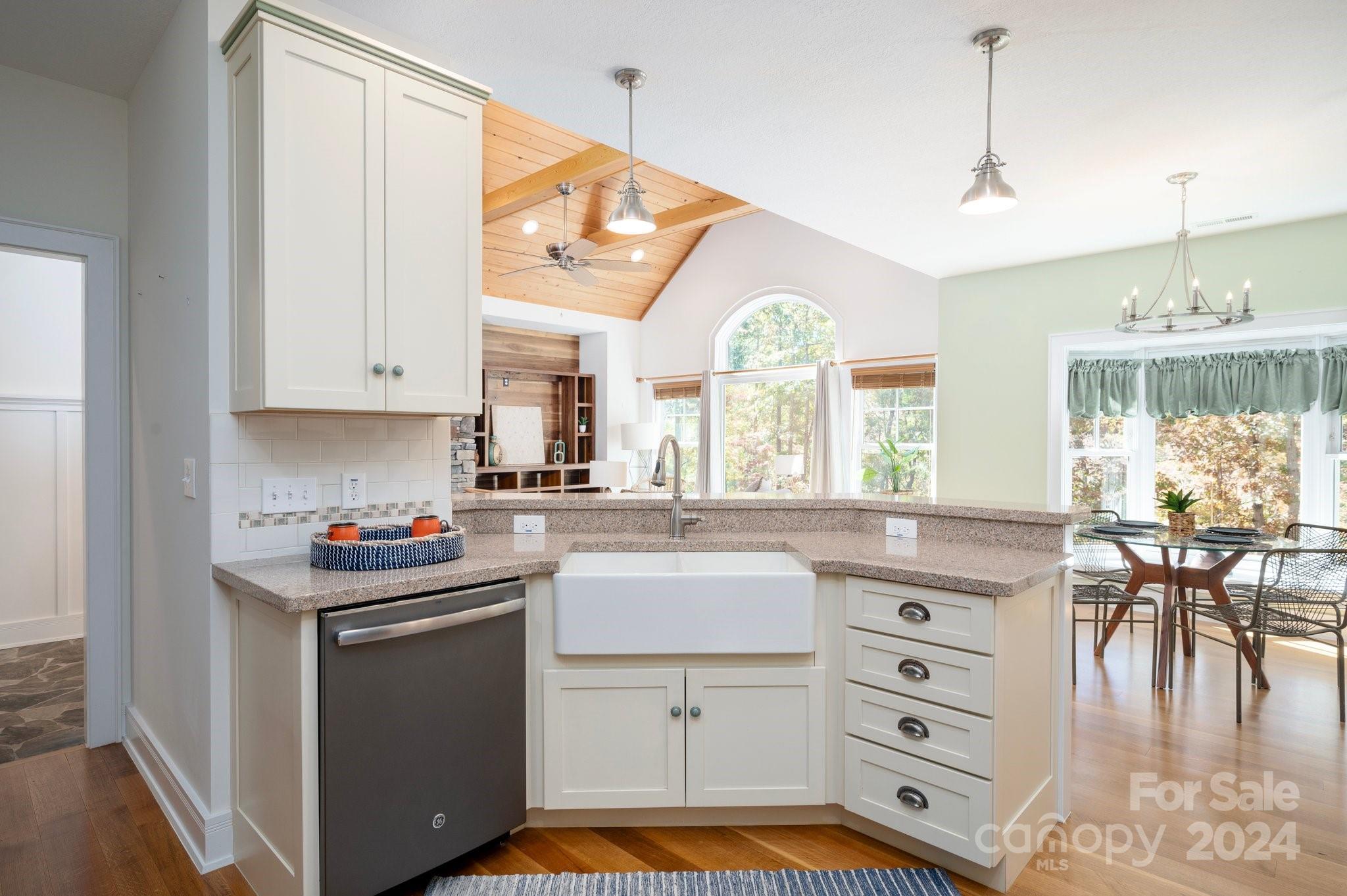 412 Melnick Terrace Asheville NC 28803