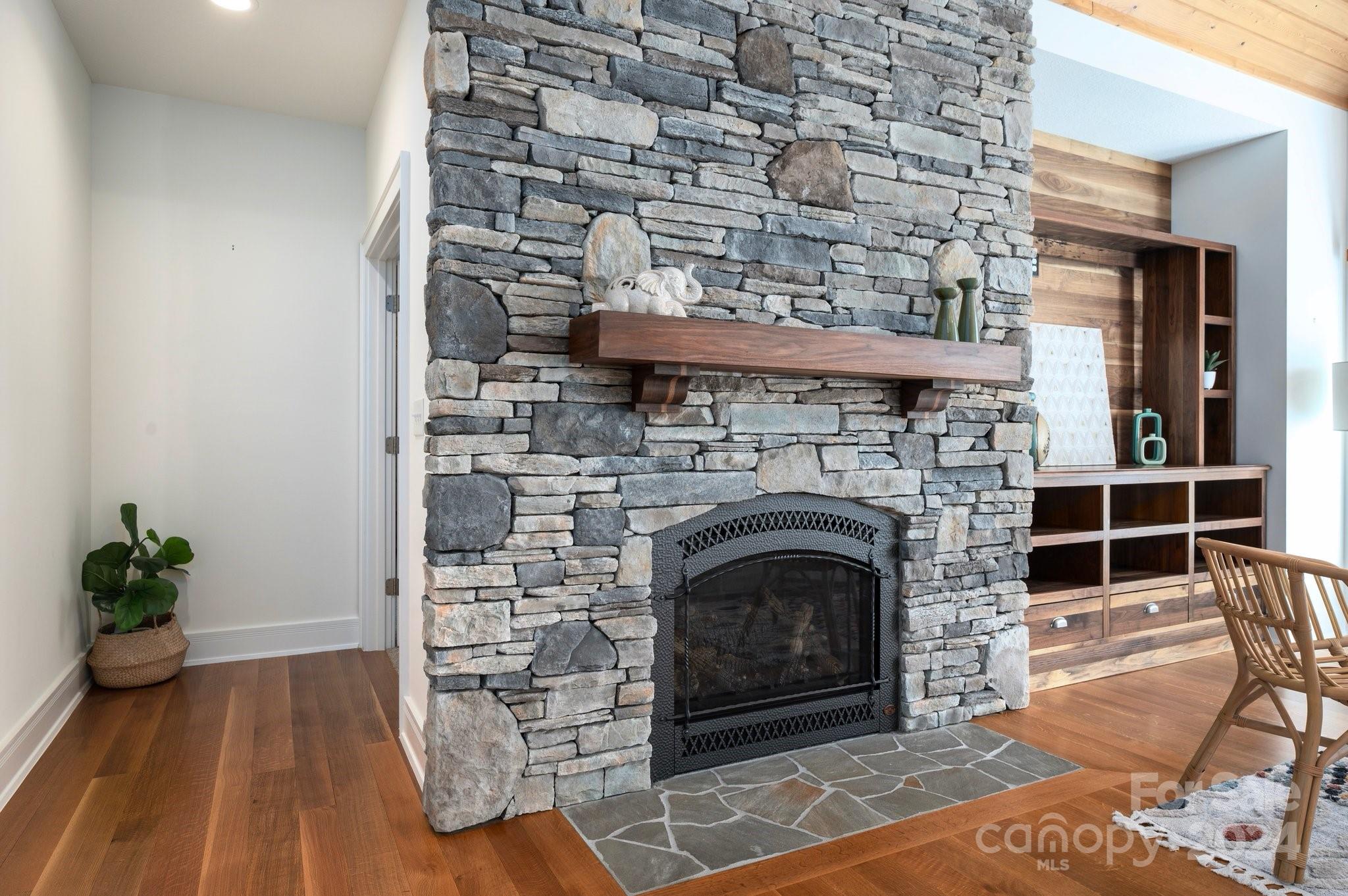 412 Melnick Terrace Asheville NC 28803