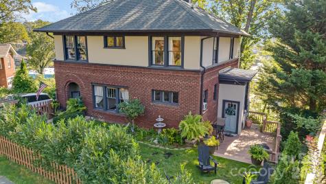 74 Saint Dunstans Circle Asheville NC 28803