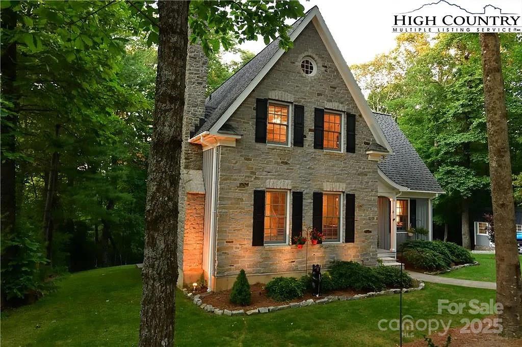 21 Maple Leaf Lane Glade Valley NC 28627