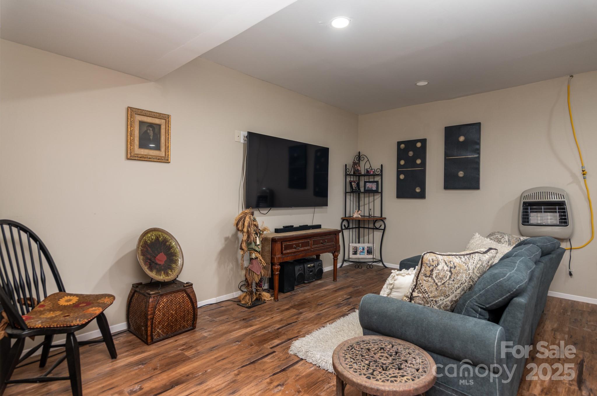 21 Maple Leaf Lane Glade Valley NC 28627