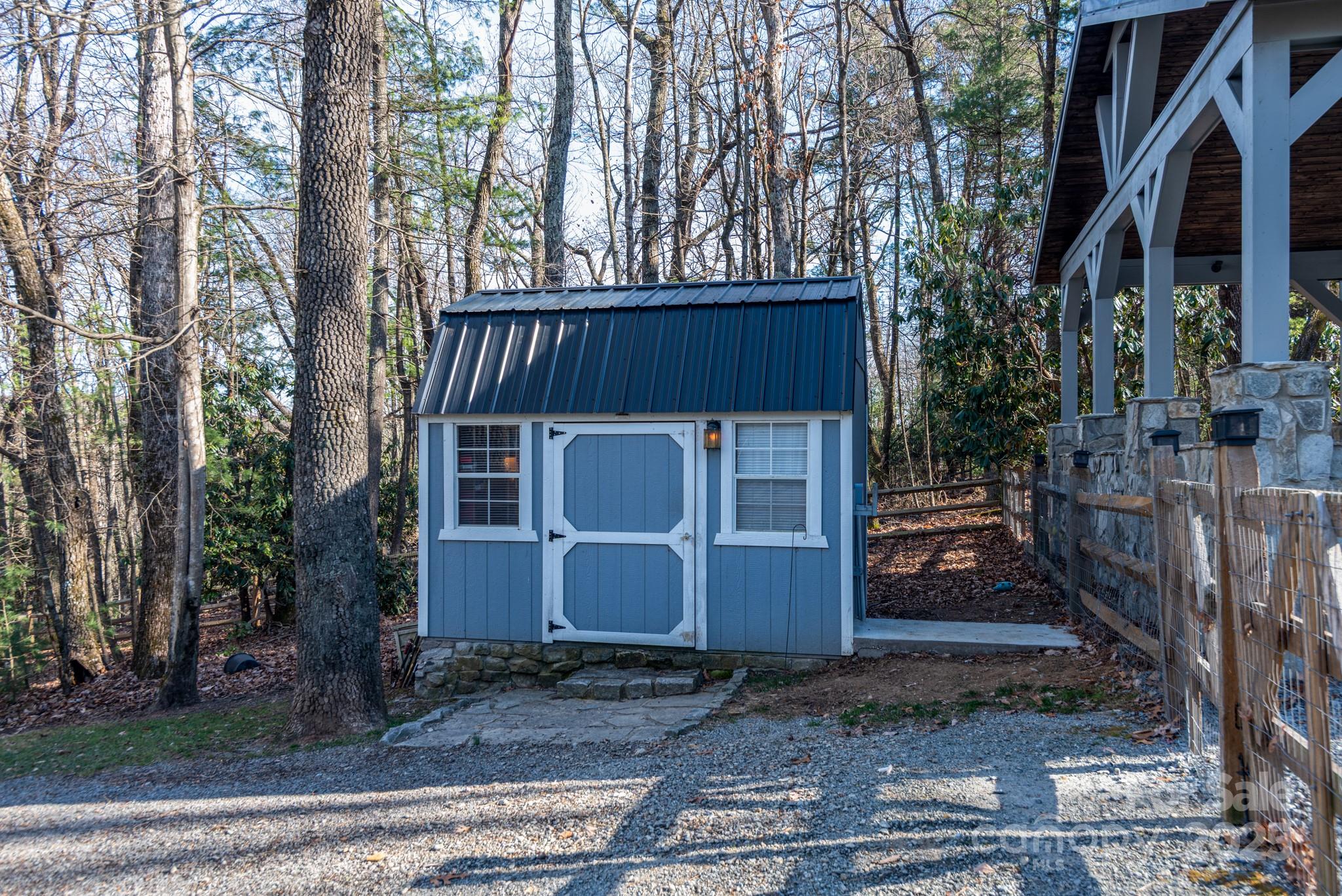 21 Maple Leaf Lane Glade Valley NC 28627