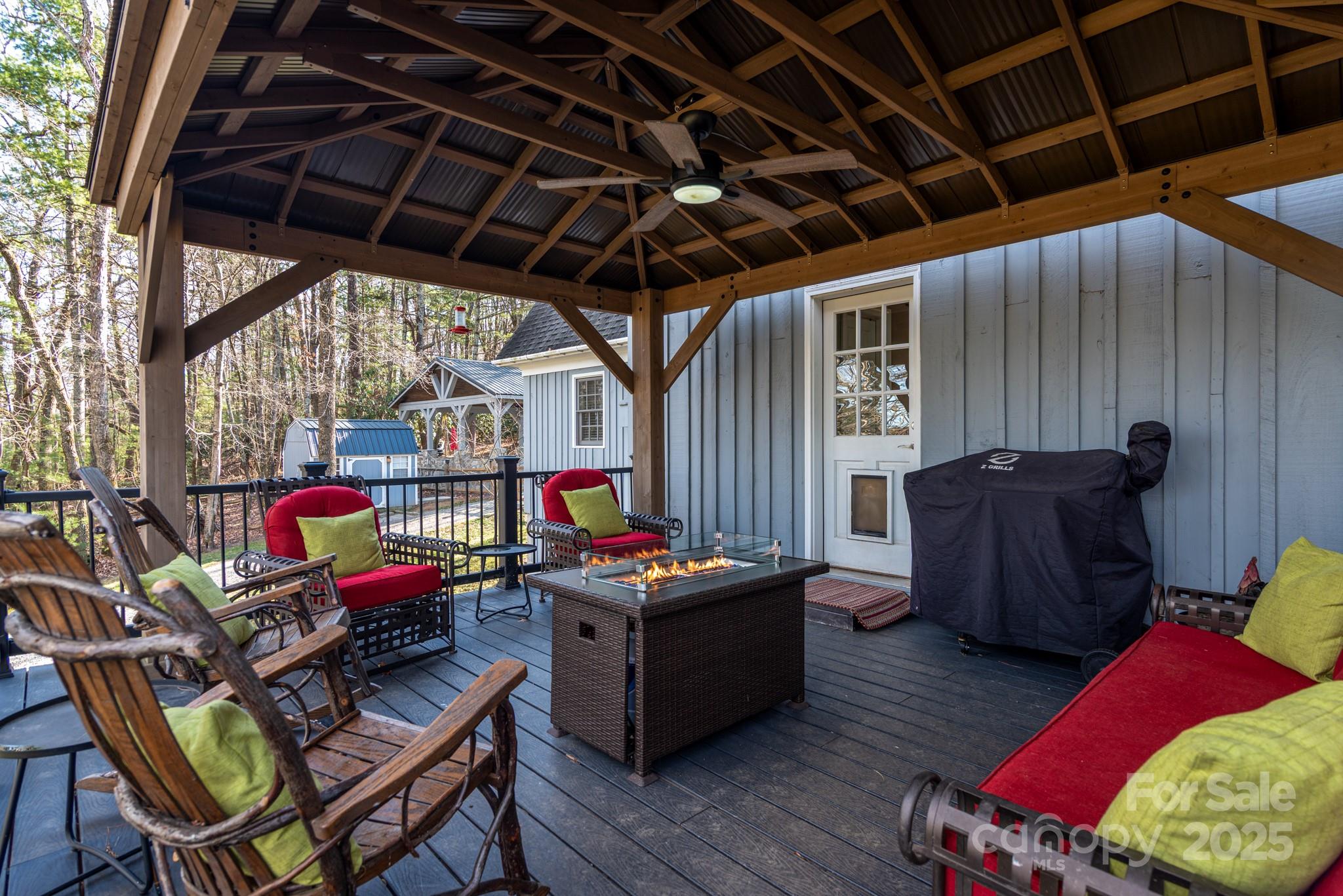 21 Maple Leaf Lane Glade Valley NC 28627
