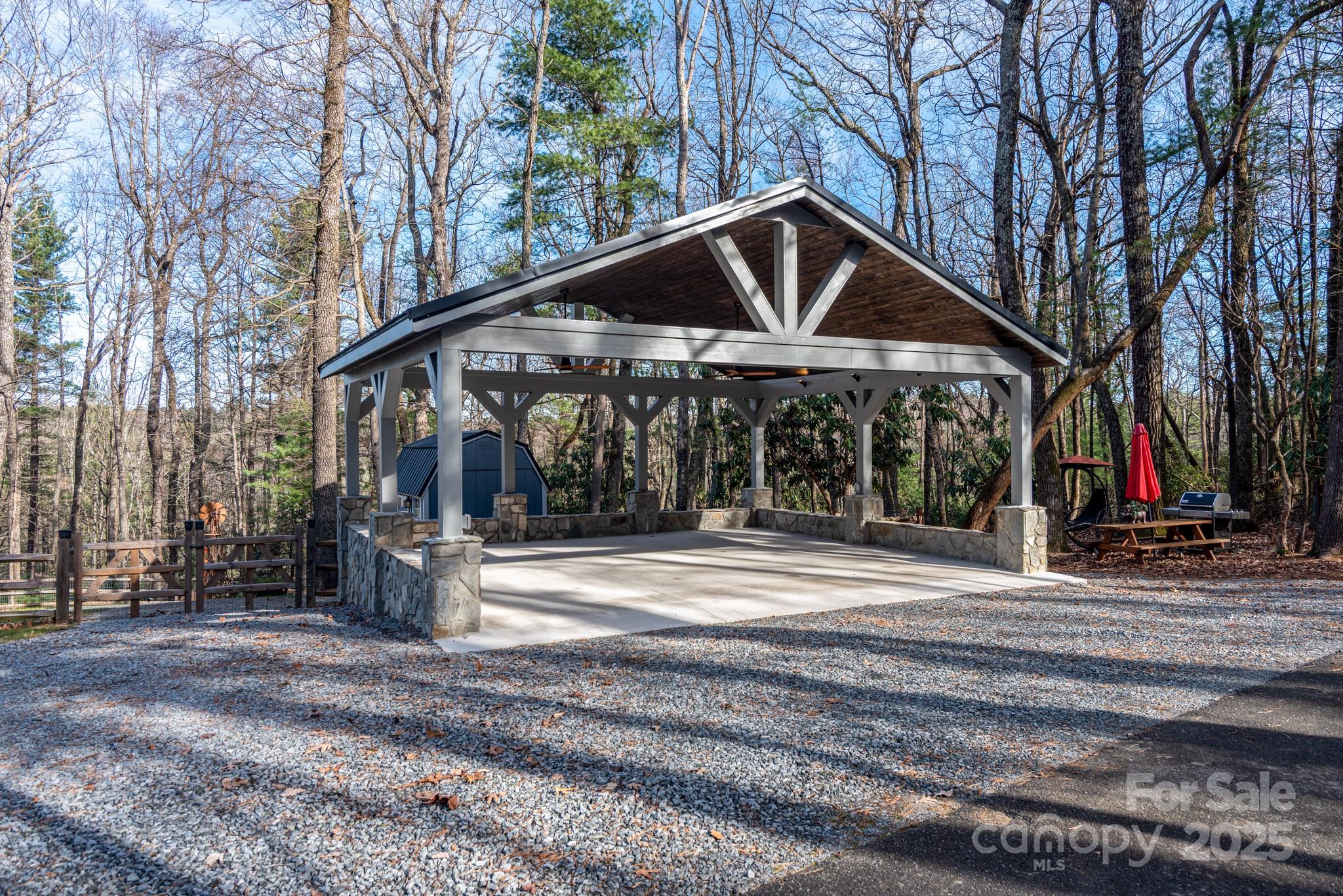 21 Maple Leaf Lane Glade Valley NC 28627