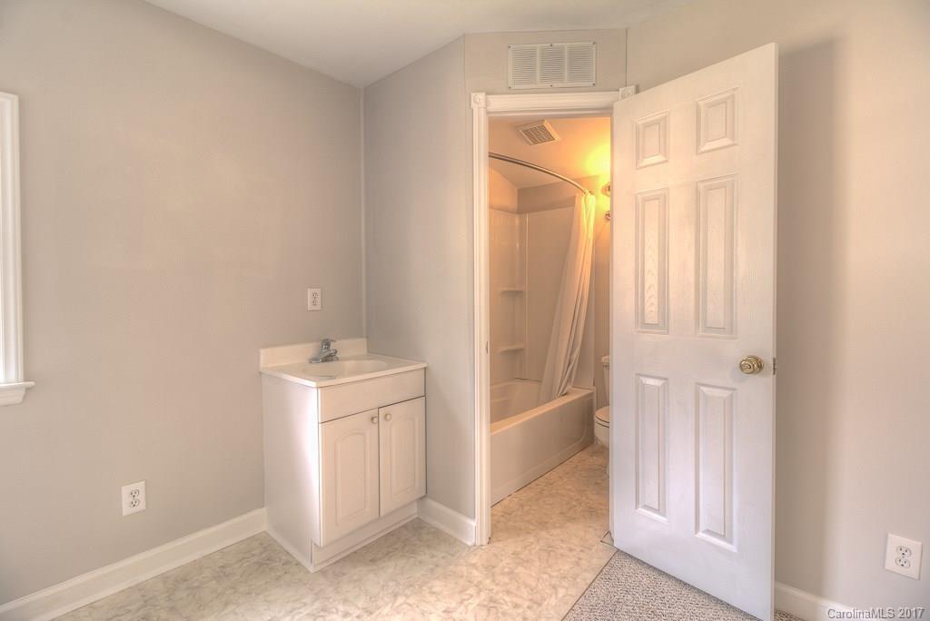 5020 Glenbrier Drive Charlotte NC 28212