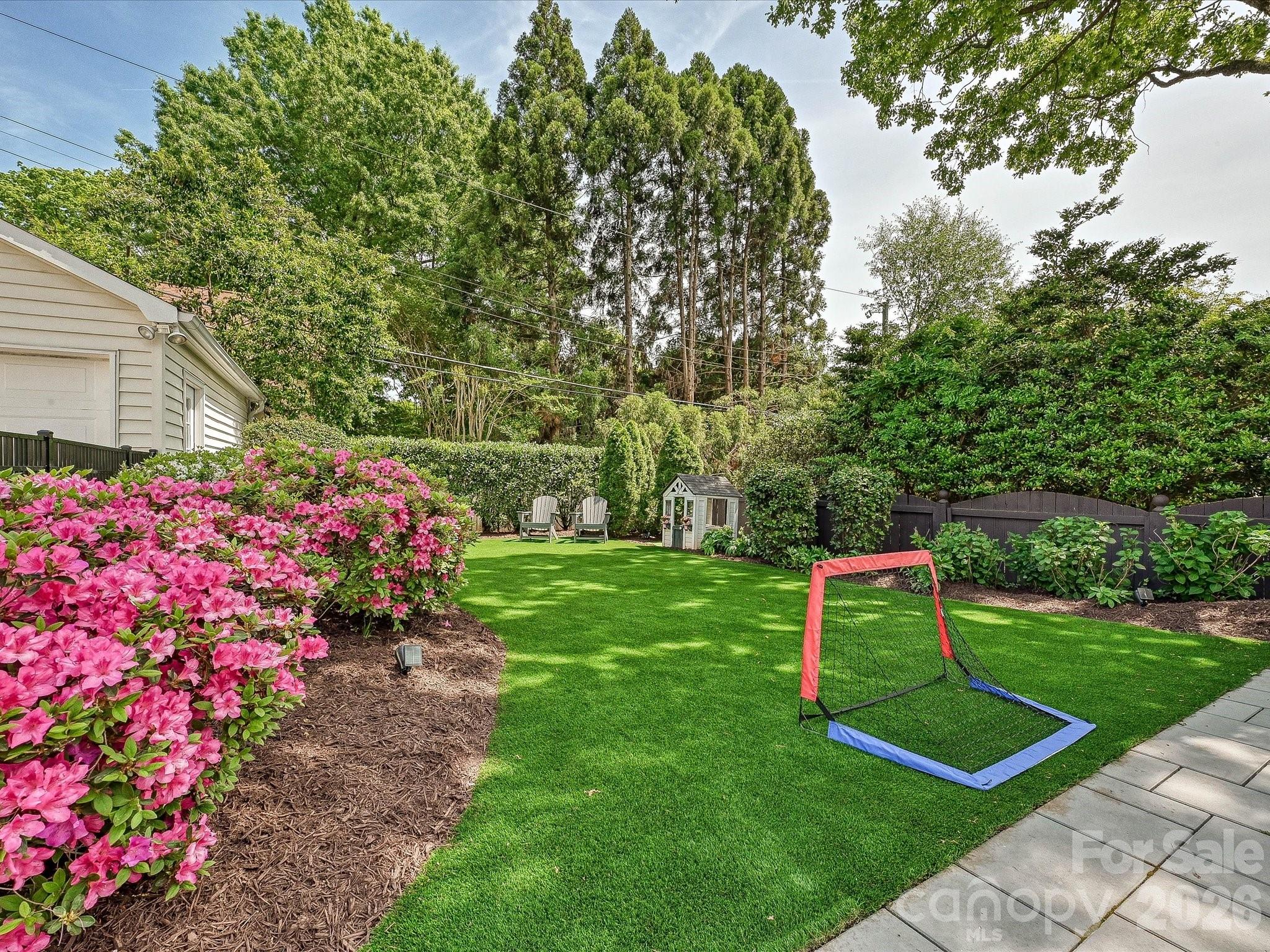 2001 Beverly Drive Charlotte NC 28207