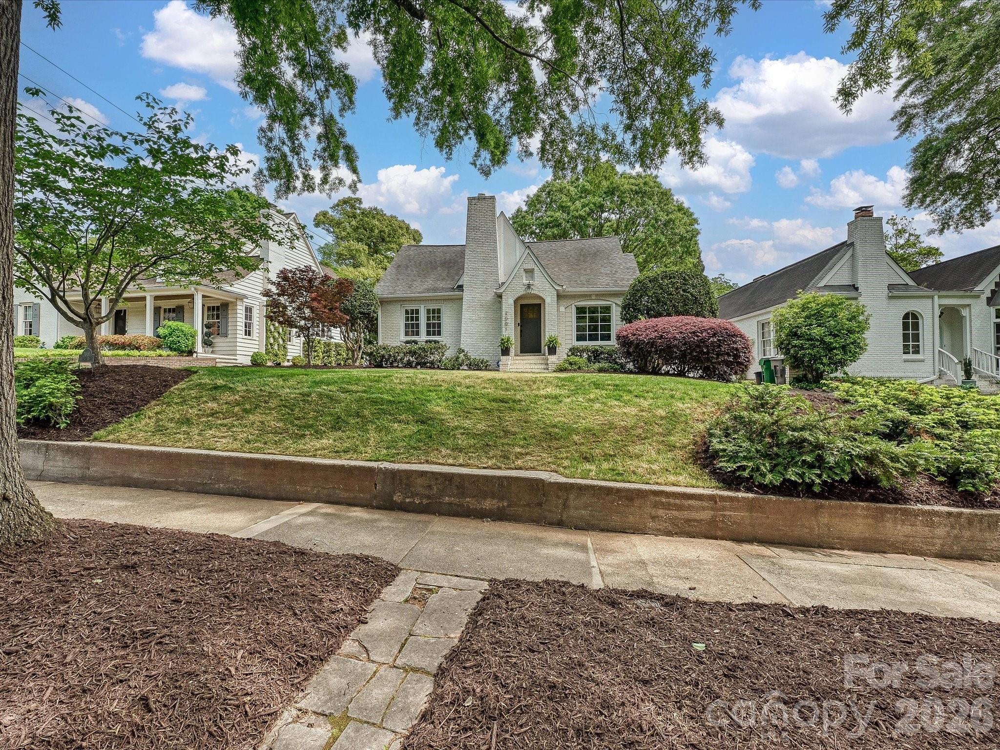 2001 Beverly Drive Charlotte NC 28207