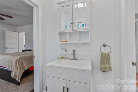 21 Ben Owenby Road Fairview NC 28730