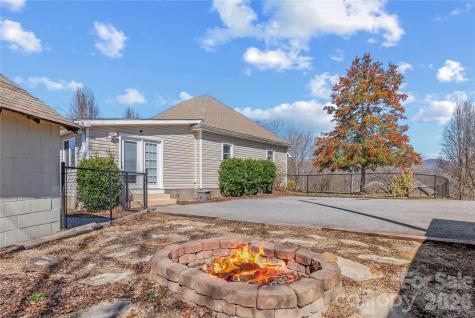 21 Ben Owenby Road Fairview NC 28730