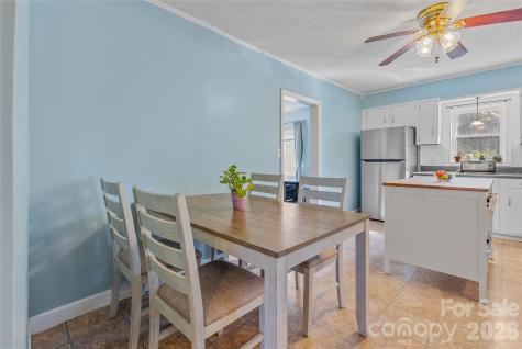 21 Ben Owenby Road Fairview NC 28730