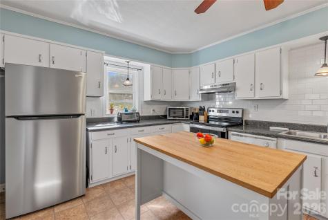 21 Ben Owenby Road Fairview NC 28730