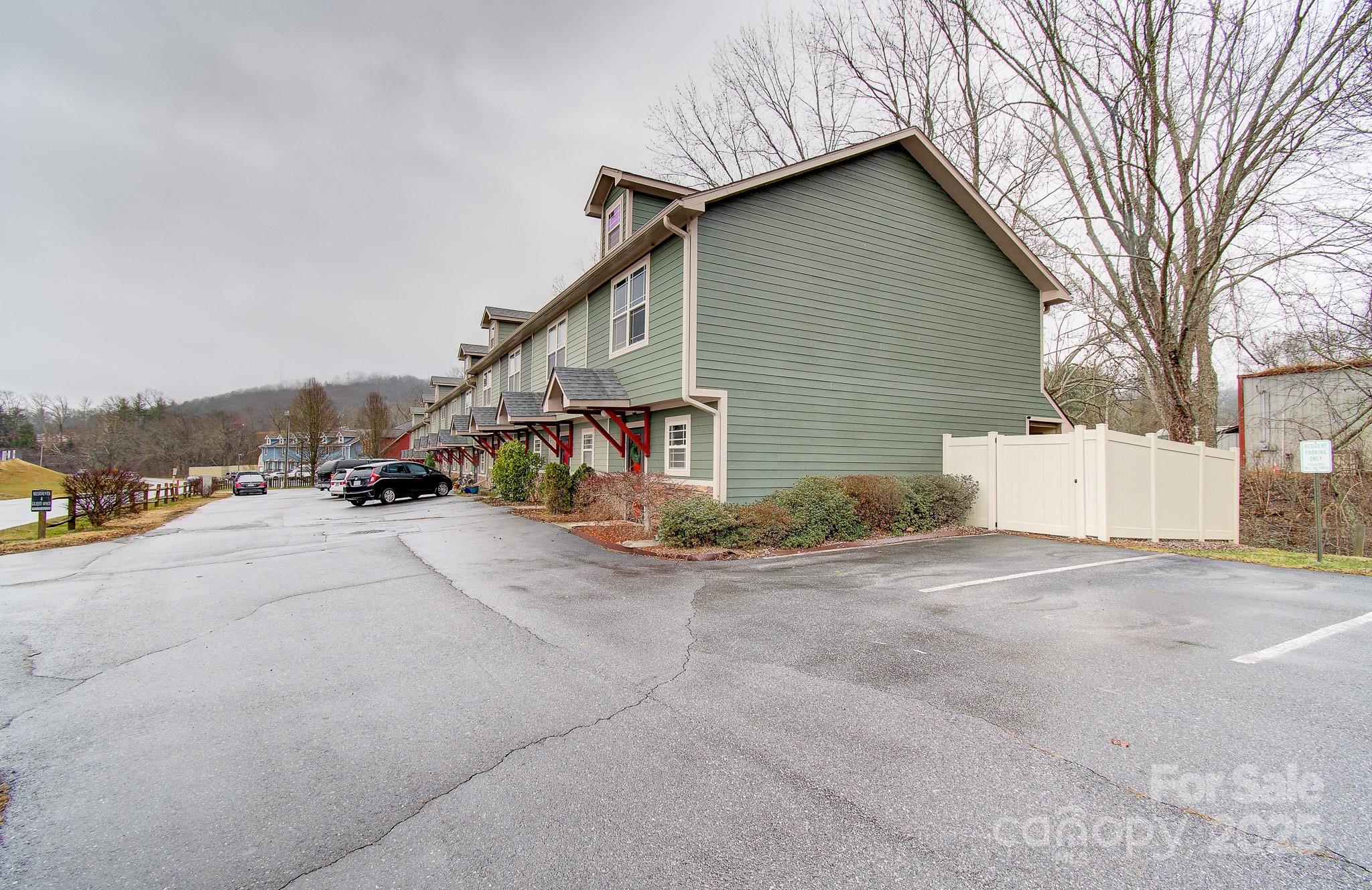 15 Lees Creek Road Asheville NC 28806