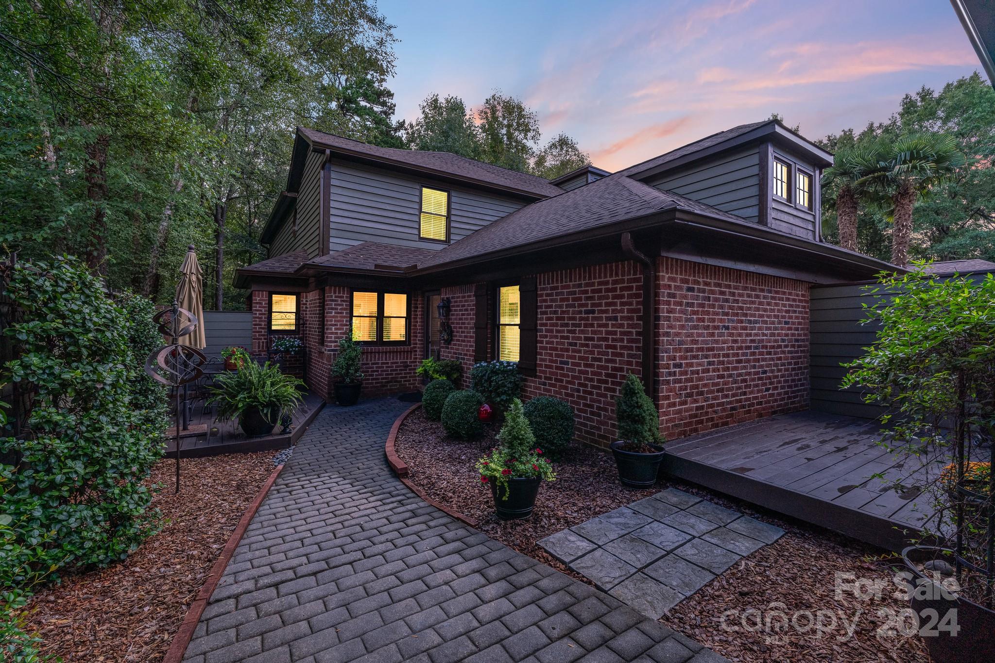 7433 Newmans Lane Charlotte NC 28270