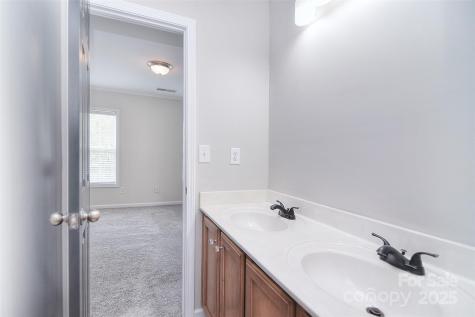 1811 Robbins Meadows Drive Waxhaw NC 28173