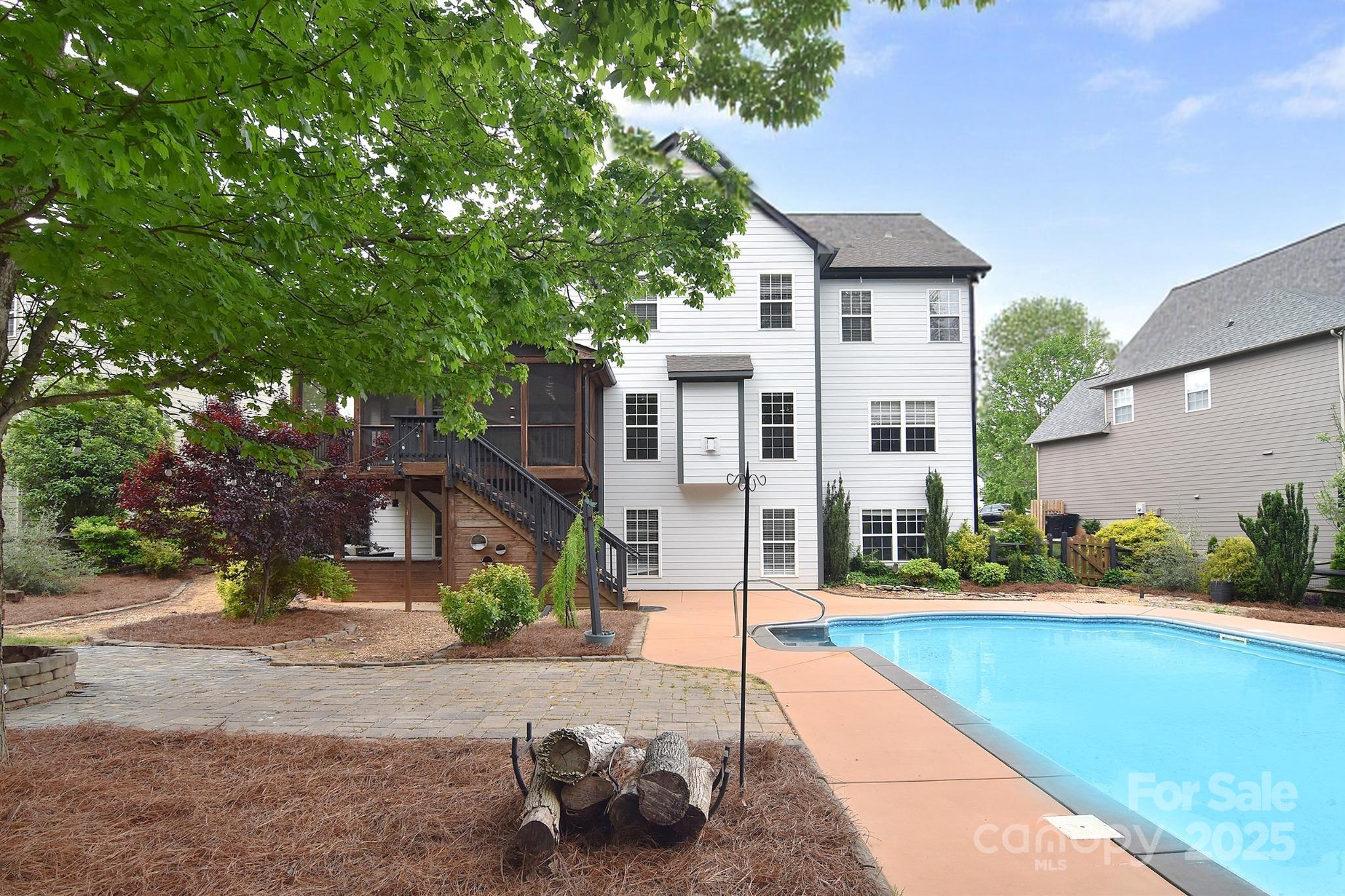1811 Robbins Meadows Drive Waxhaw NC 28173