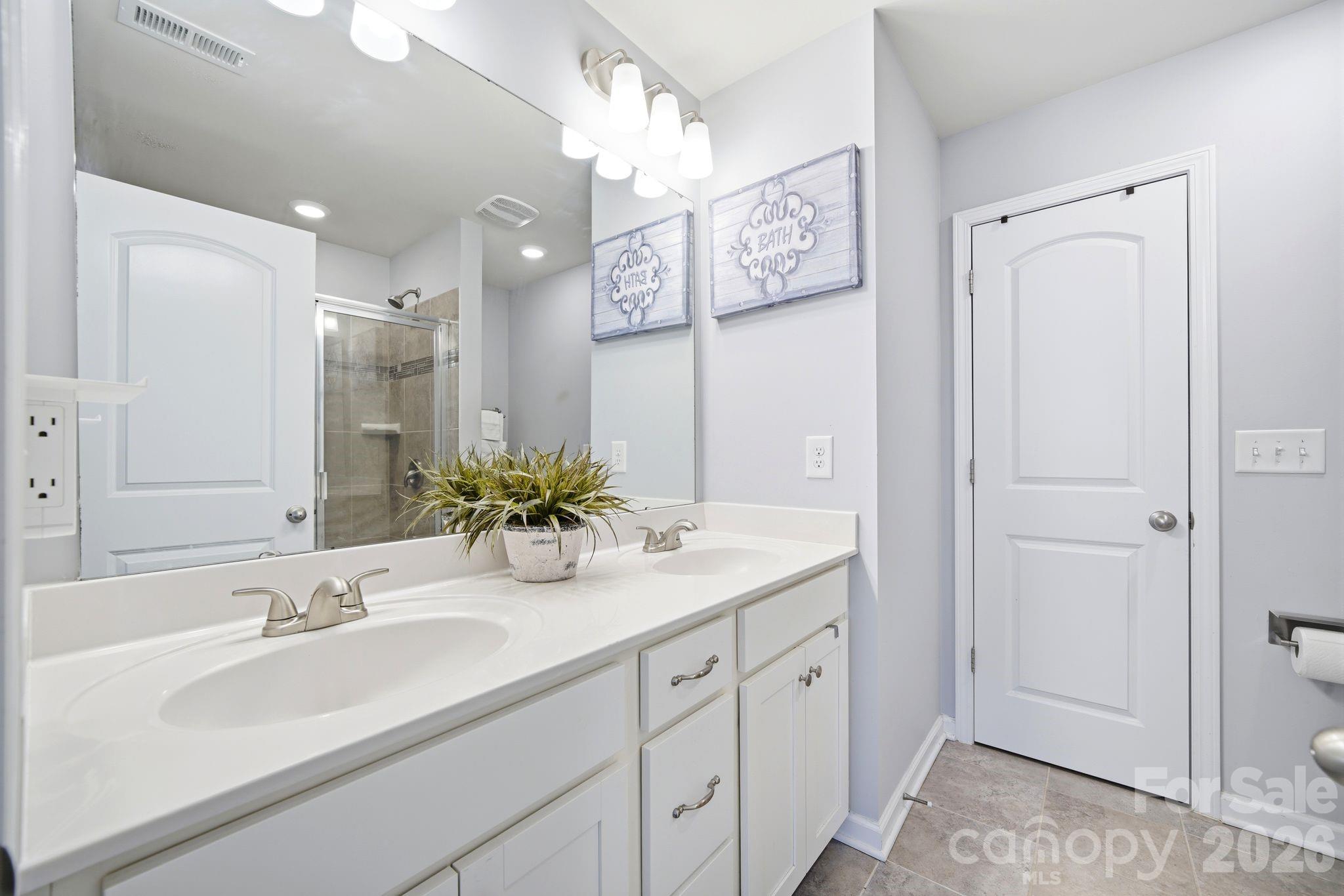 6913 Walnut Branch Lane Charlotte NC 28277