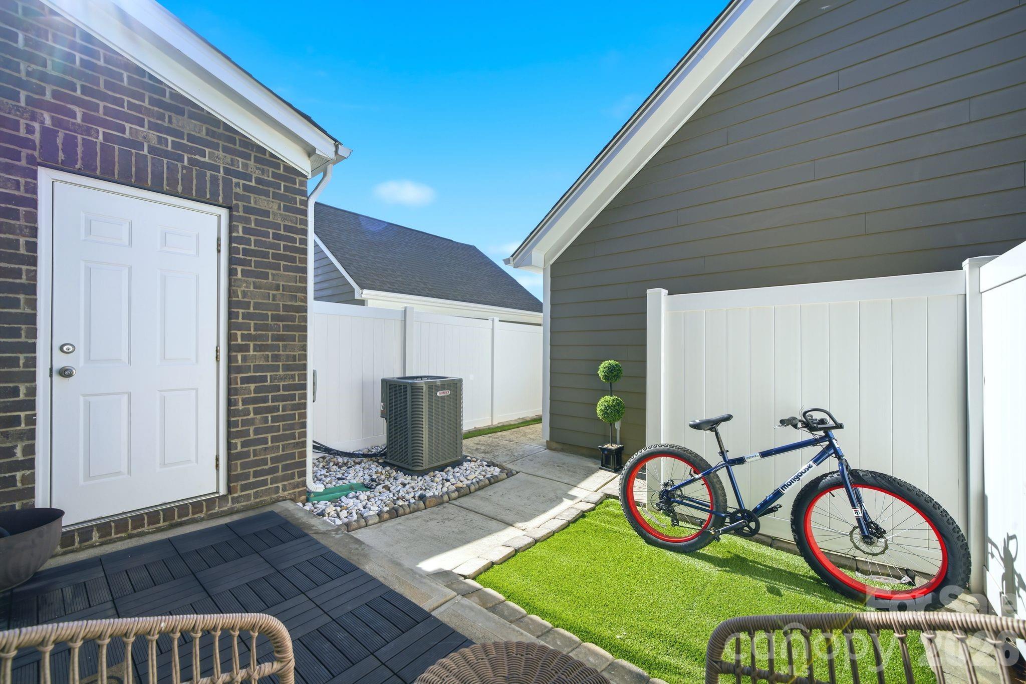 6913 Walnut Branch Lane Charlotte NC 28277