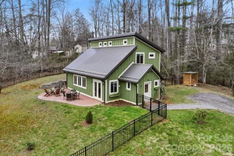 14 Sunny Hollow Lane Fairview NC 28730
