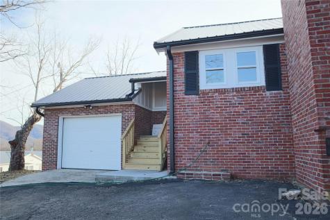 1397 Dutch Cove Road Canton NC 28716