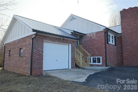 1397 Dutch Cove Road Canton NC 28716