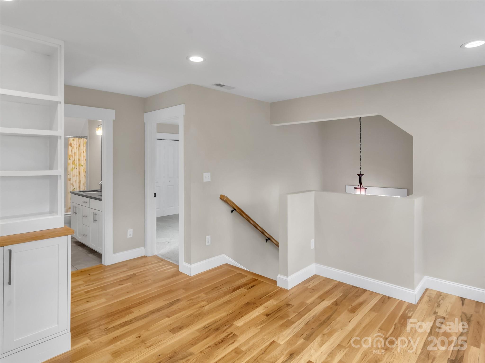 17 Elkmont Terrace Asheville NC 28804