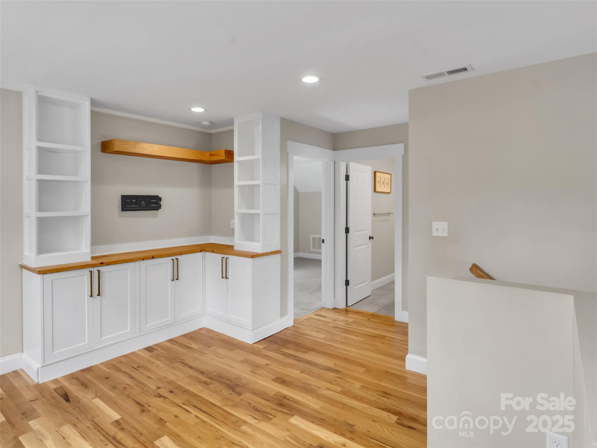 17 Elkmont Terrace Asheville NC 28804