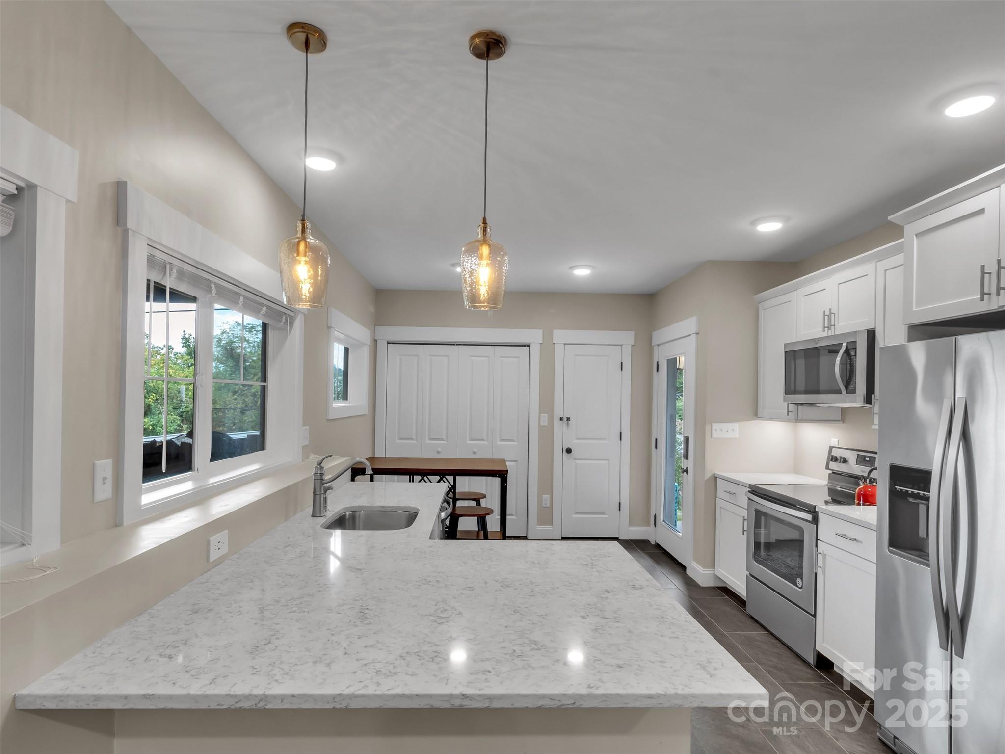 17 Elkmont Terrace Asheville NC 28804