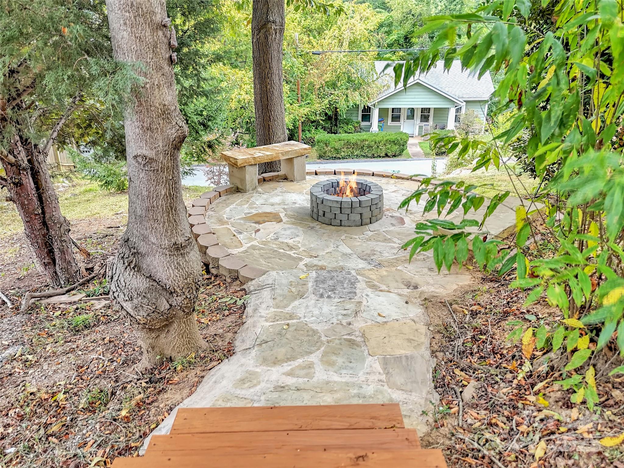 17 Elkmont Terrace Asheville NC 28804