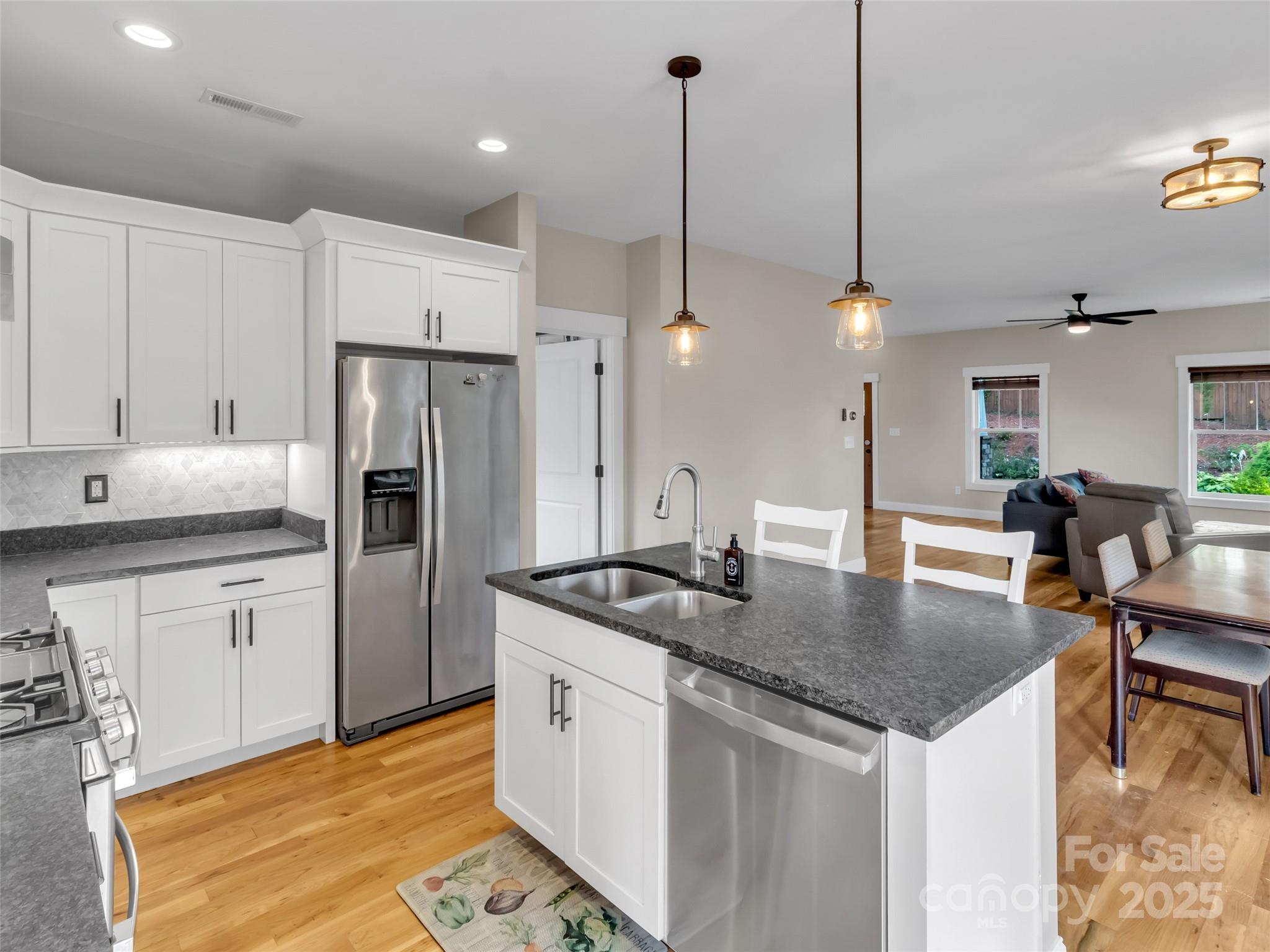 17 Elkmont Terrace Asheville NC 28804