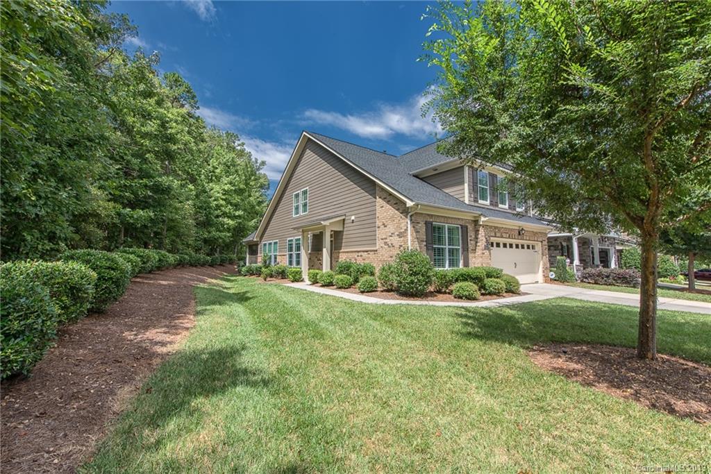 4524 Blackmuir Wood Circle Charlotte NC 28270