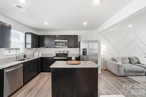 2040 Langer Street Charlotte NC 28214