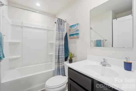 2040 Langer Street Charlotte NC 28214