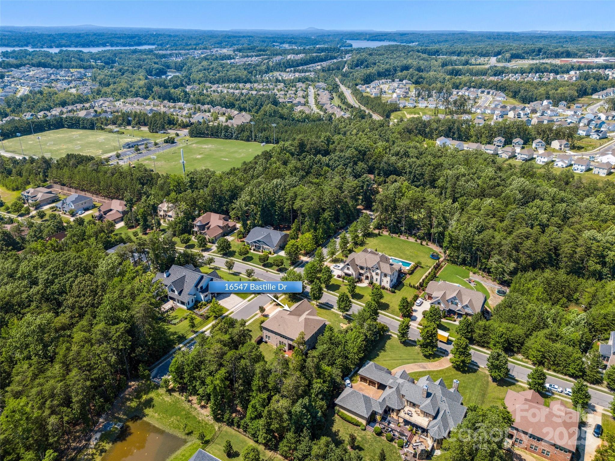 16547 Bastille Drive Charlotte NC 28278