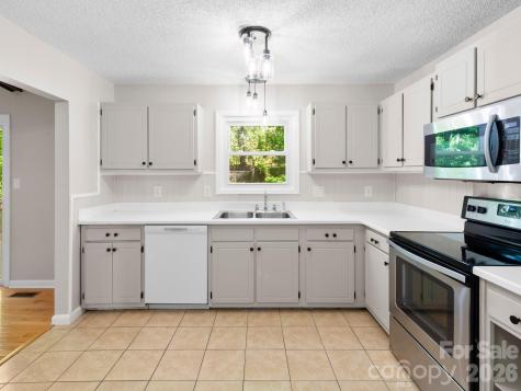 56 Knoll Ridge Drive Asheville NC 28804