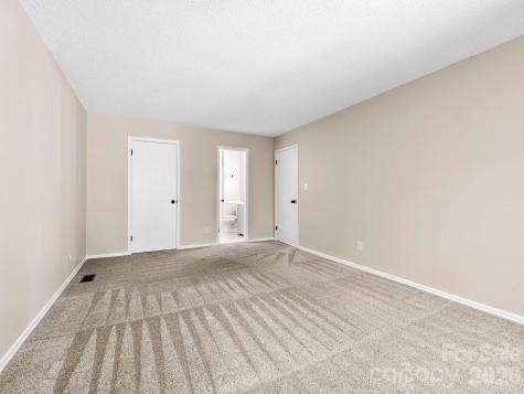 56 Knoll Ridge Drive Asheville NC 28804
