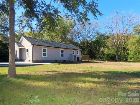 433 Clinton Avenue Lancaster SC 29720