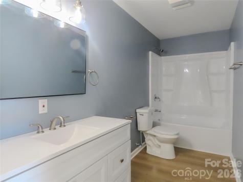 433 Clinton Avenue Lancaster SC 29720