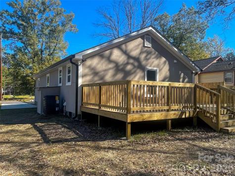 433 Clinton Avenue Lancaster SC 29720