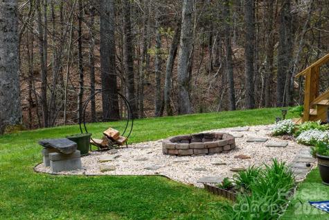3860 Dixon Hill Place Lenoir NC 28645