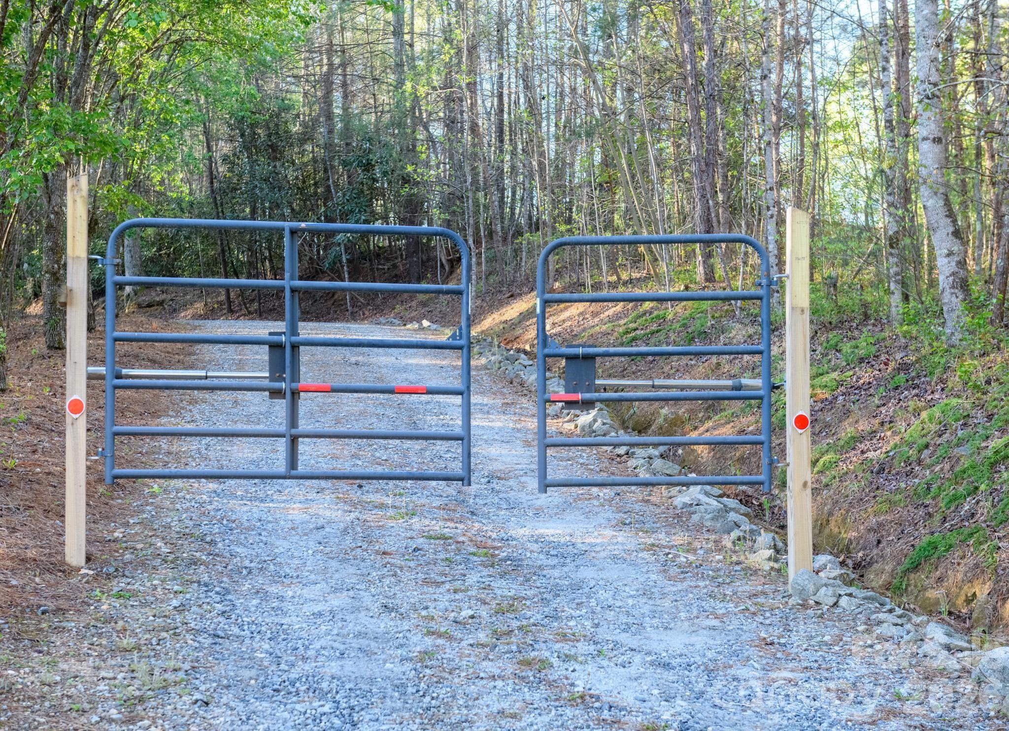 3860 Dixon Hill Place Lenoir NC 28645