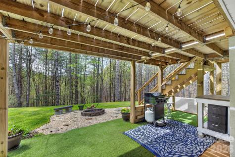 3860 Dixon Hill Place Lenoir NC 28645