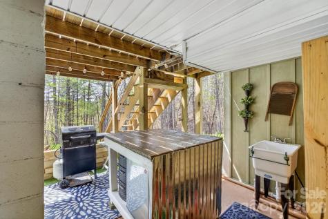 3860 Dixon Hill Place Lenoir NC 28645