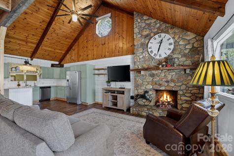 3860 Dixon Hill Place Lenoir NC 28645