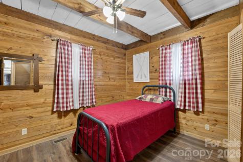 3860 Dixon Hill Place Lenoir NC 28645