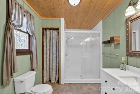 3860 Dixon Hill Place Lenoir NC 28645