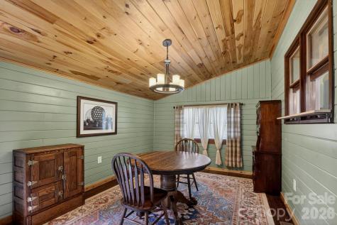 3860 Dixon Hill Place Lenoir NC 28645